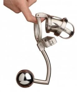 Extremer Keuschheitskäfig Mit Accessoires